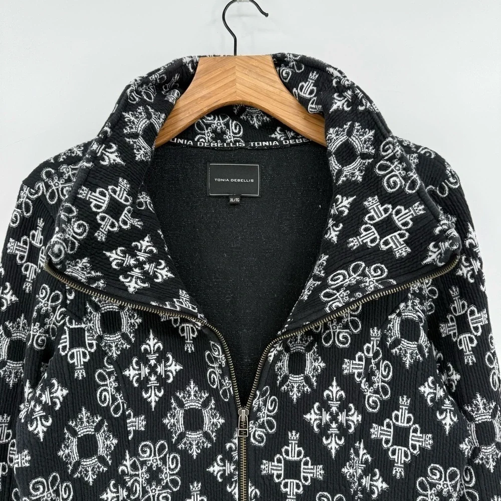 Tonia Debellis Molly Jacket in Signature Logo in Black White Size XL